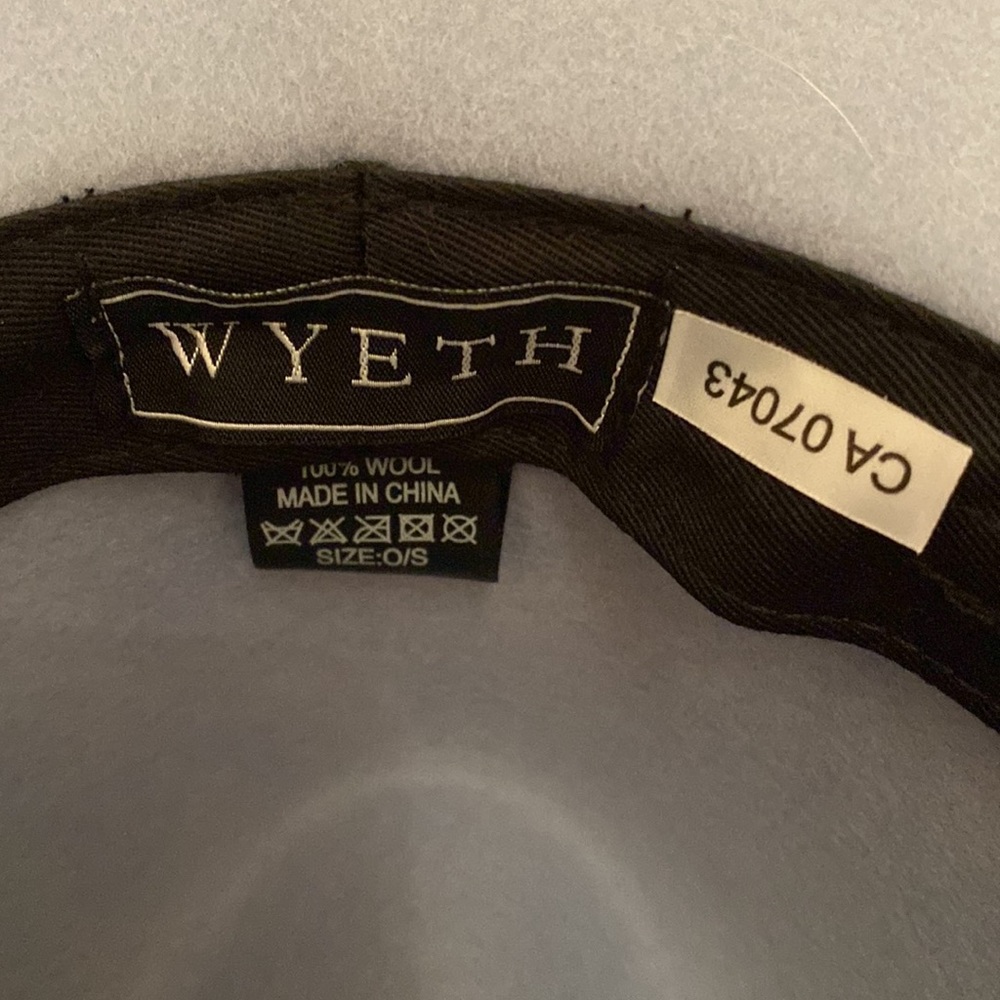 Wool hat - Picture 4 of 7